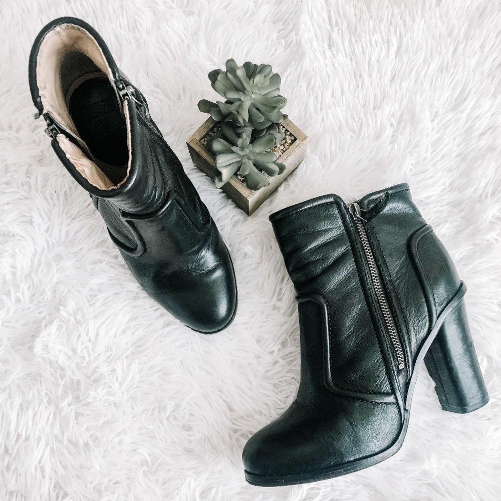 Frye Black Leather Sylvia Piping Bootie Size 7